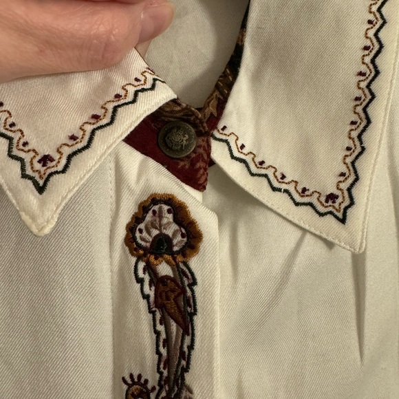 Vintage Embroidered Blouse - Picture 6 of 6